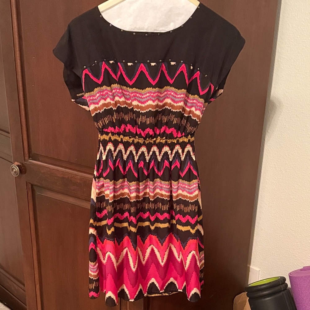 Takara Small Colorful Zigzag Pattern Dress